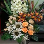 Pramuka Berbisnis: Rangkaian Bunga Buatan Kak Fendy Ariyani
